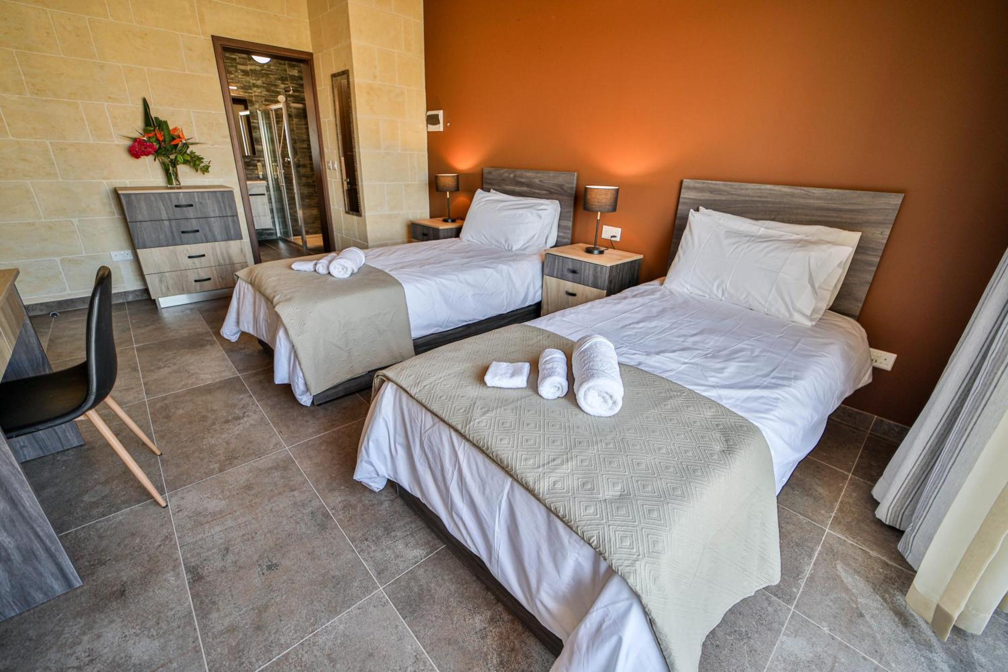 49 Sunrise Lodge Għajnsielem Eksteriør bilde